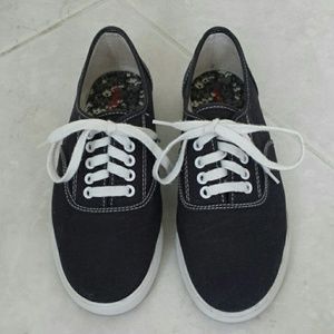 Mossimo Supply Co sneakers